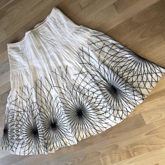 Rene Lezard White Embroidered Embellished Skirt - Picture 4 of 7